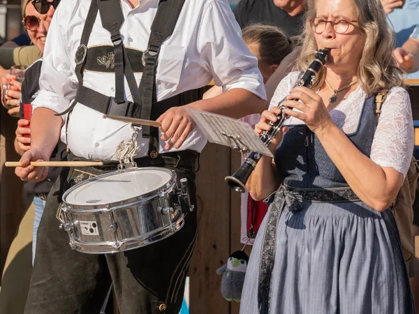 Zeckerner Kerwa 2024 – Ohne Musik geht es nicht